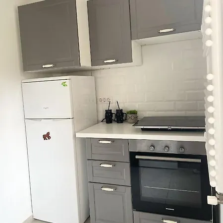 White Apartment Bucharest